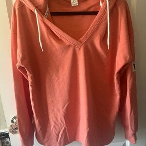 The Black Dog Women's Peach Hoodie